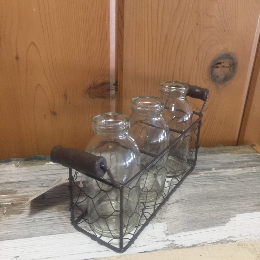 NWT Bottles W/Wire Carrier - Picture 4 of 4